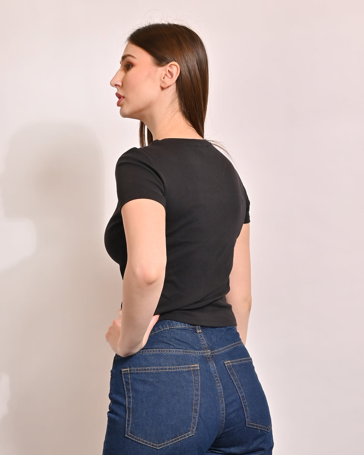 Acrylic Round Neck with Short Sleeve Black Crop Top