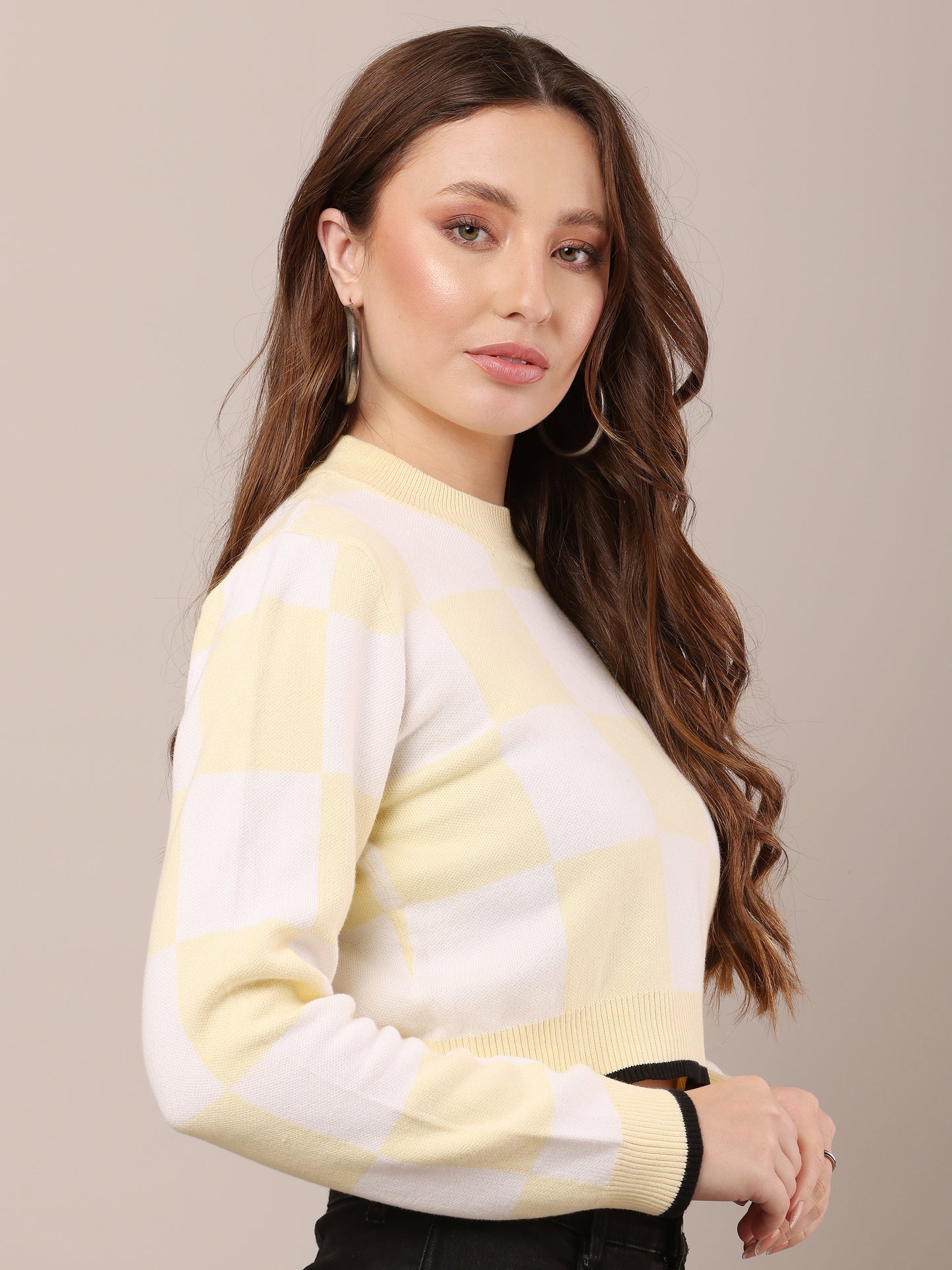 Acrylic Full Sleeve Crew Neck White and Yellow Check Sweater
