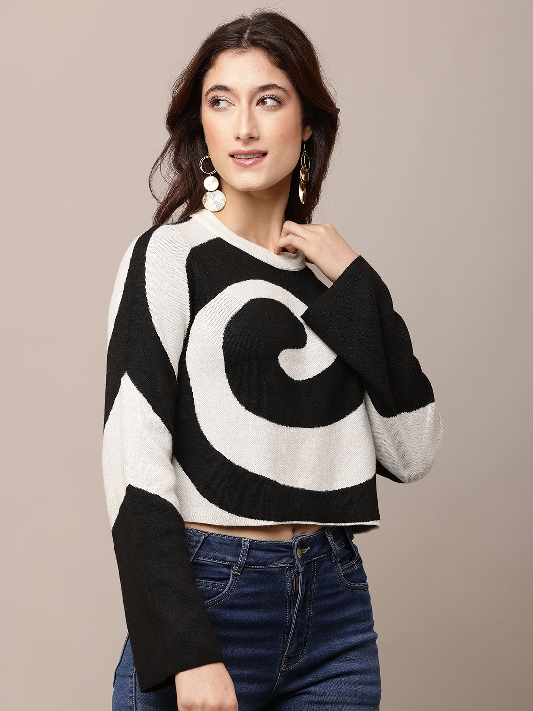 Polyester Full Sleeve with Round Neck Black and Grey Spiral Sweater