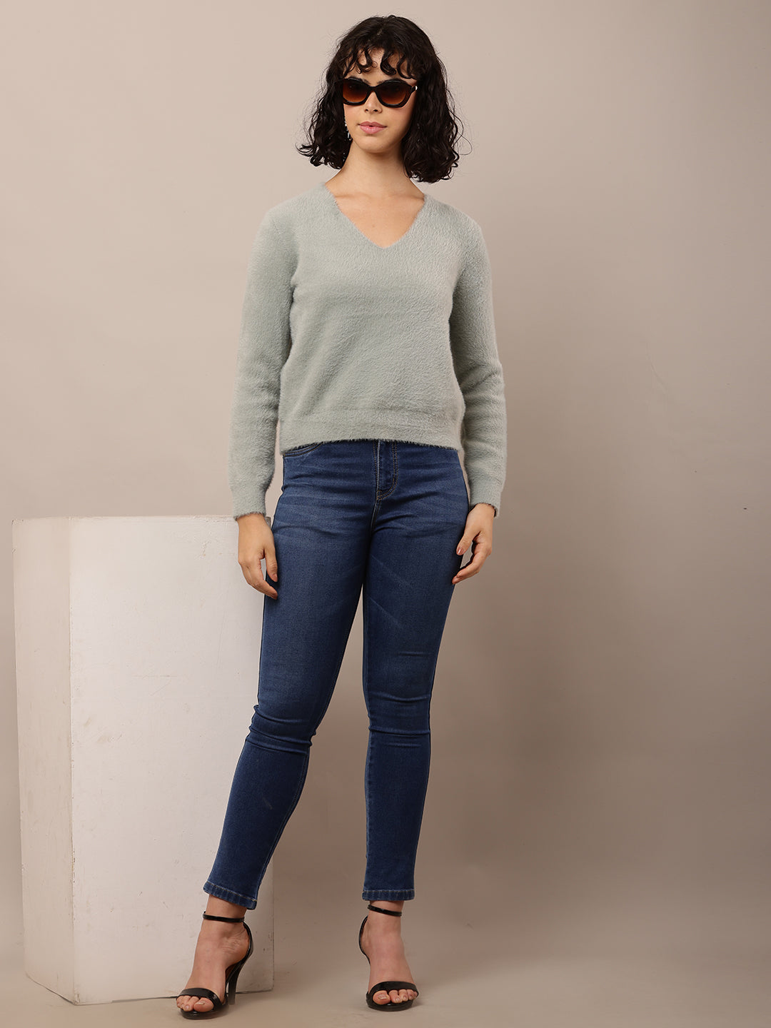 Nylon Full Sleeve with V-Neck Grey Sweater