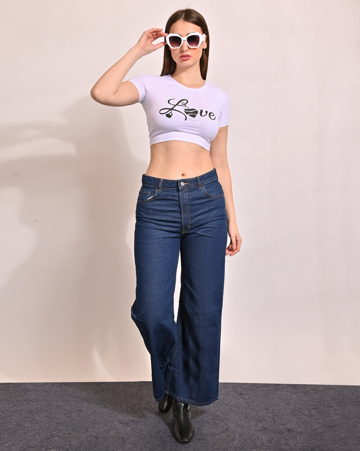 Elastane Round Neck with Half Sleeve White Crop Top