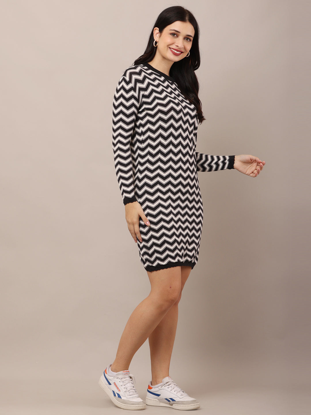 Viscose Full Sleeve with Round Neck Geometric Print Bodycon Dress