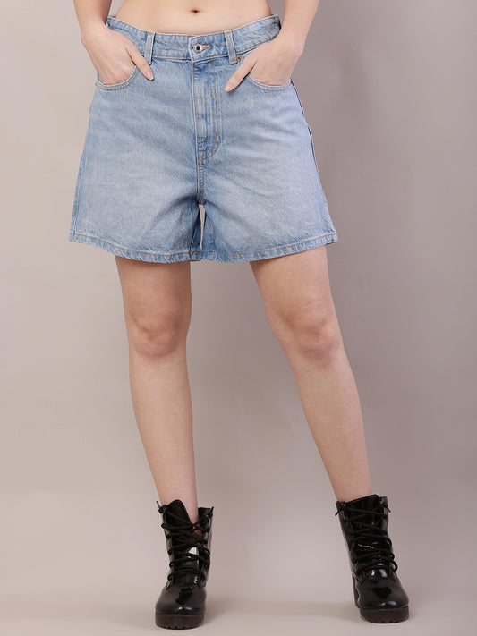 Cotton Solid with belt loops light blue short