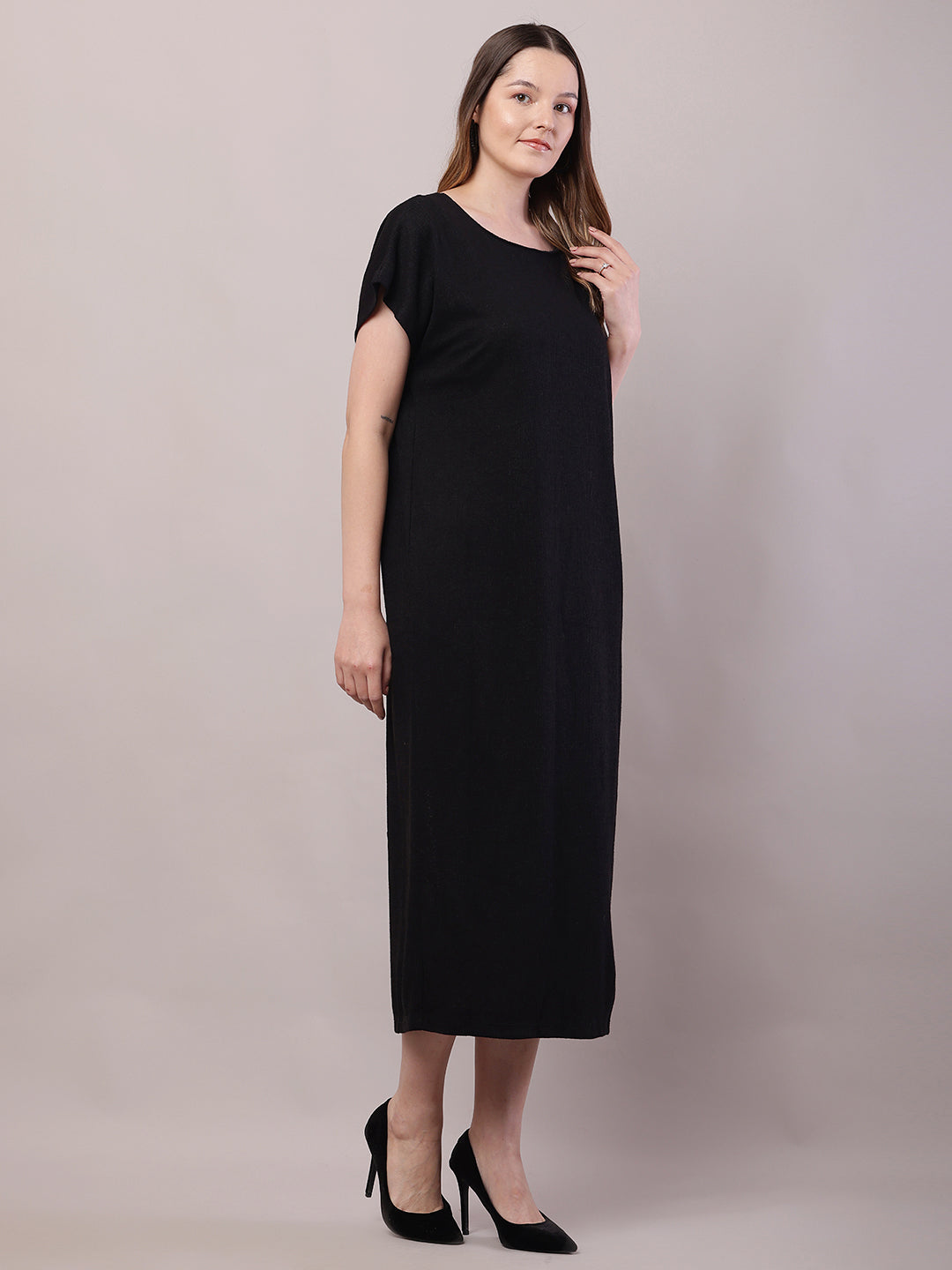 Polyester Round Neck with Half Sleeve Black Maxi Dress