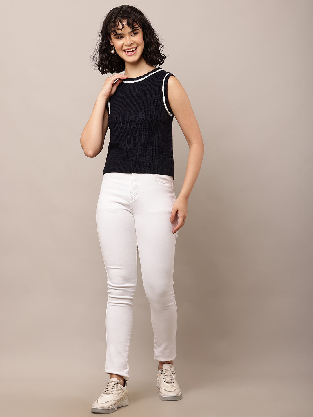 Acrylic Sleeveless with Round-Neck Dark Blue Sweater Vest