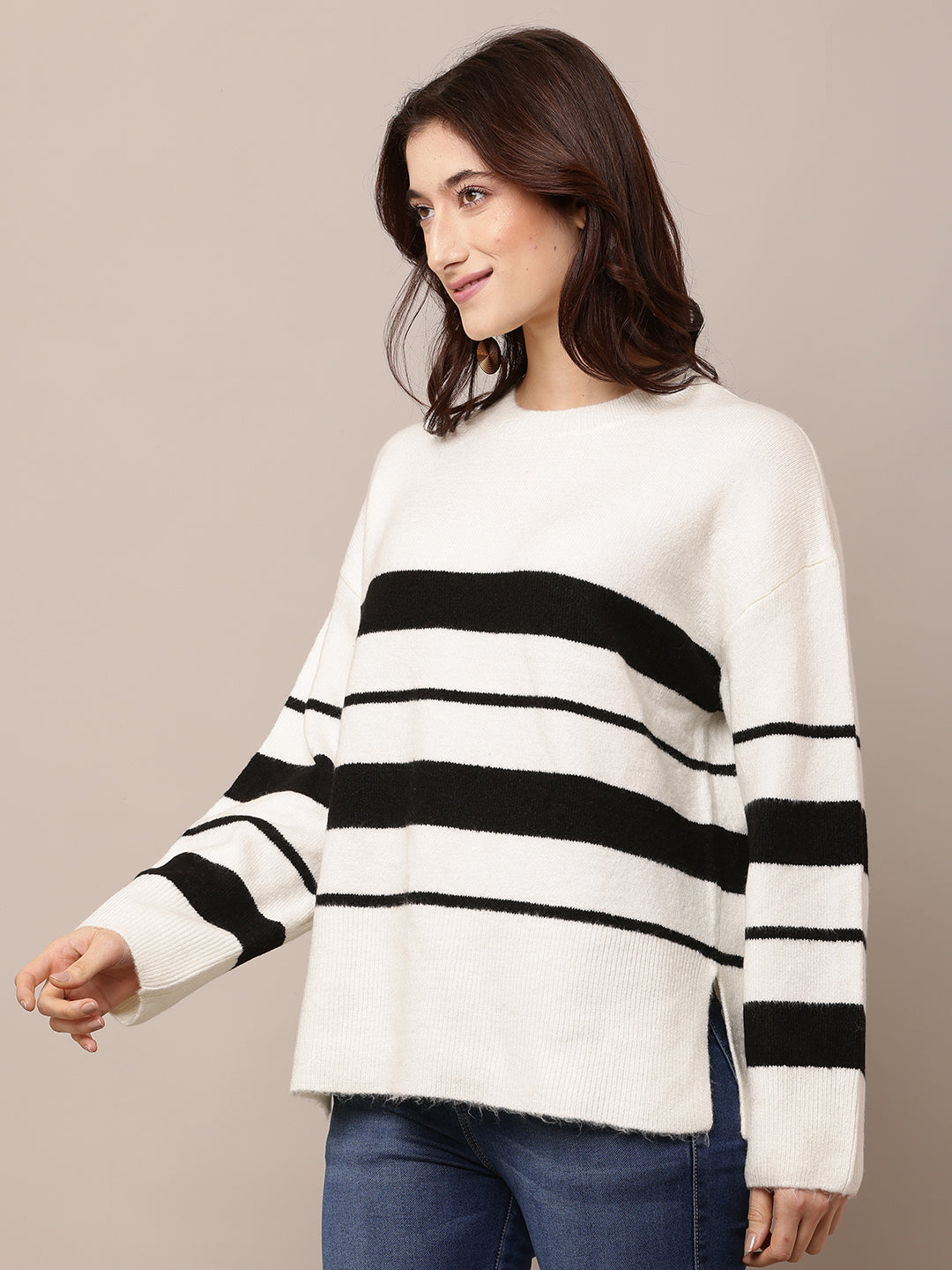 Acrylic Full Sleeve with Round Neck White Striped Sweater