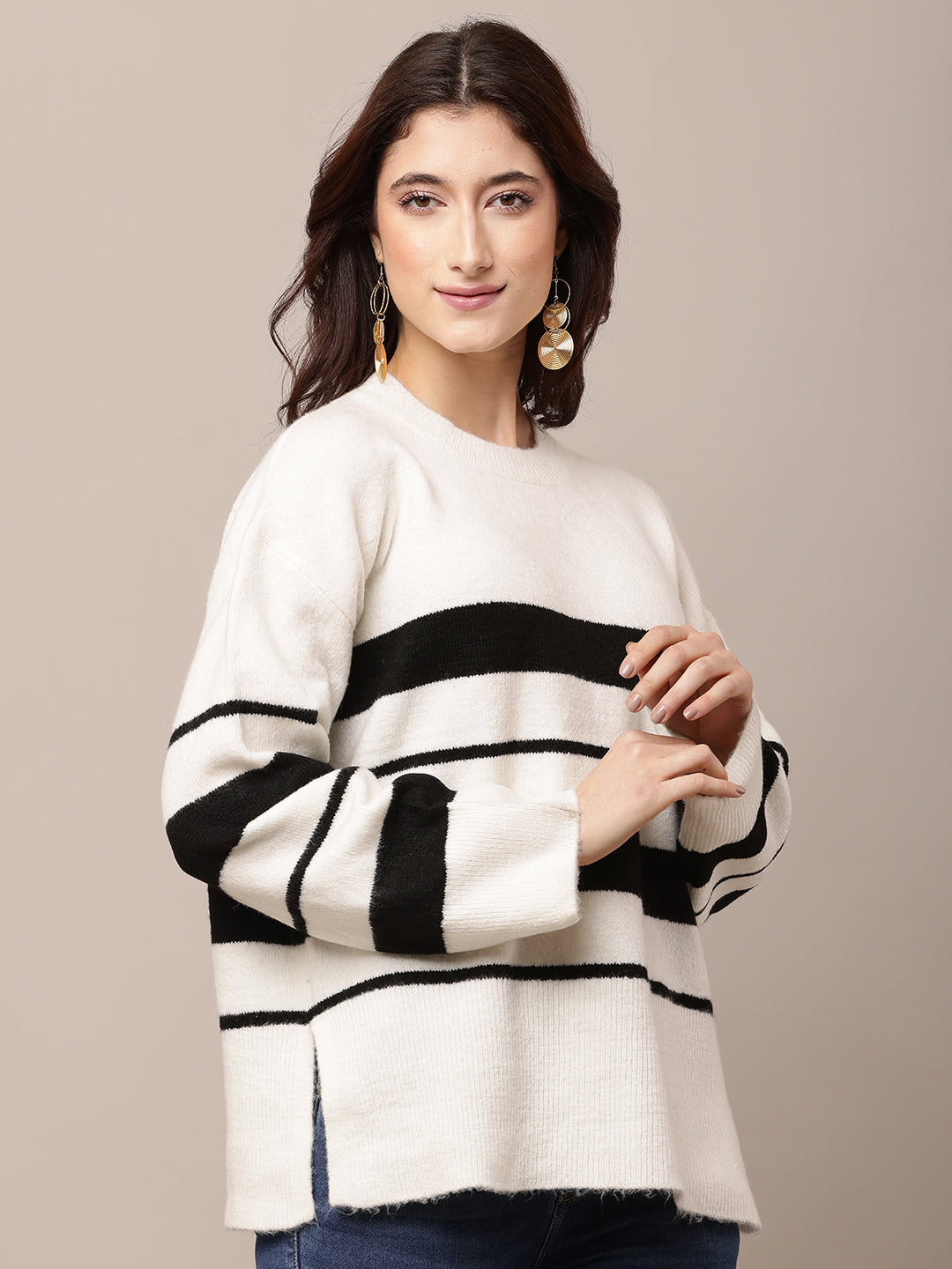 Acrylic Full Sleeve with Round Neck White Striped Sweater