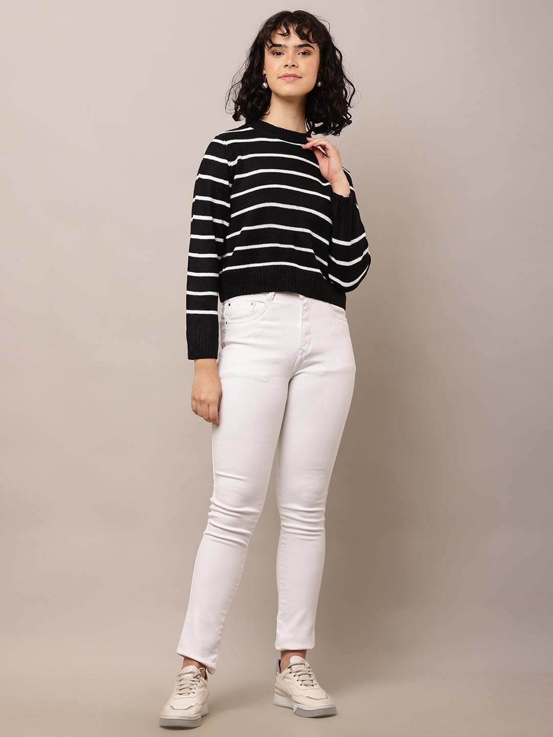 Acrylic Full Sleeve with Turtle Neck Striped Black Sweter