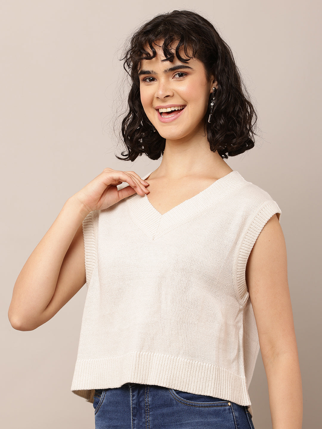 Acrylic Sleeveless with V-Neck Light Cream Solid Sweater Vest