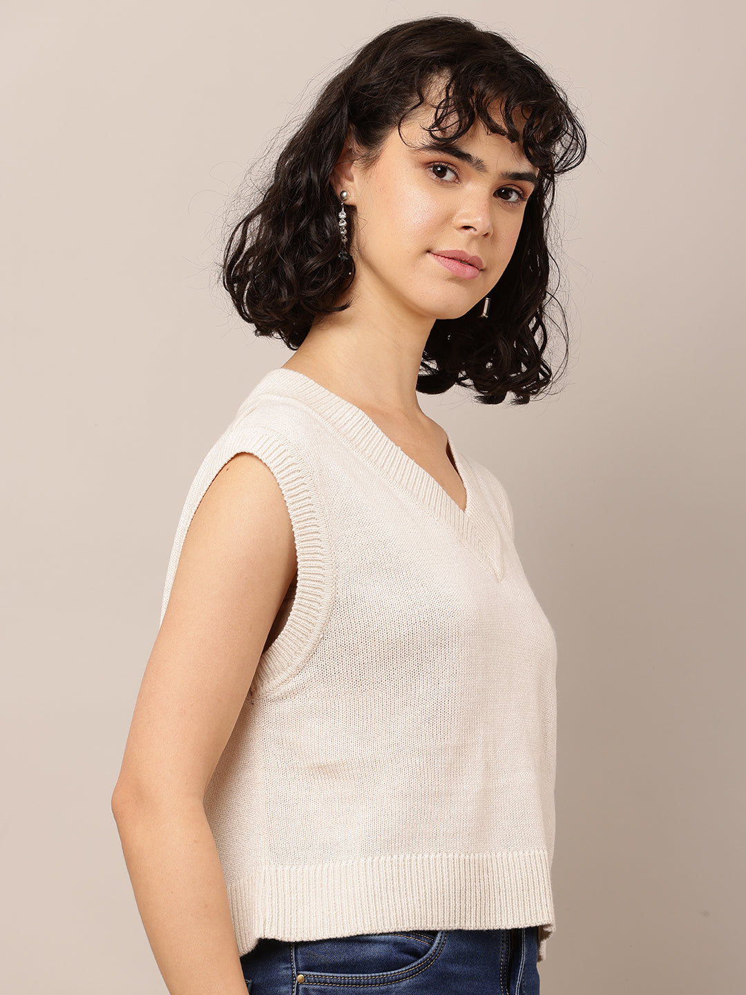 Acrylic Sleeveless with V-Neck Light Cream Solid Sweater Vest
