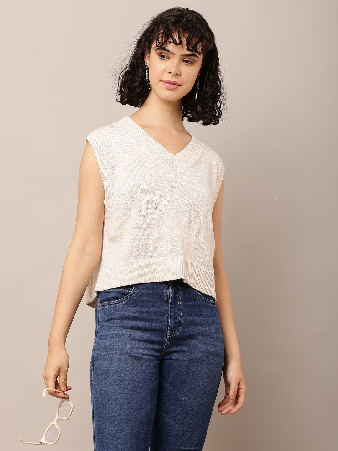 Acrylic Sleeveless with V-Neck Light Cream Solid Sweater Vest