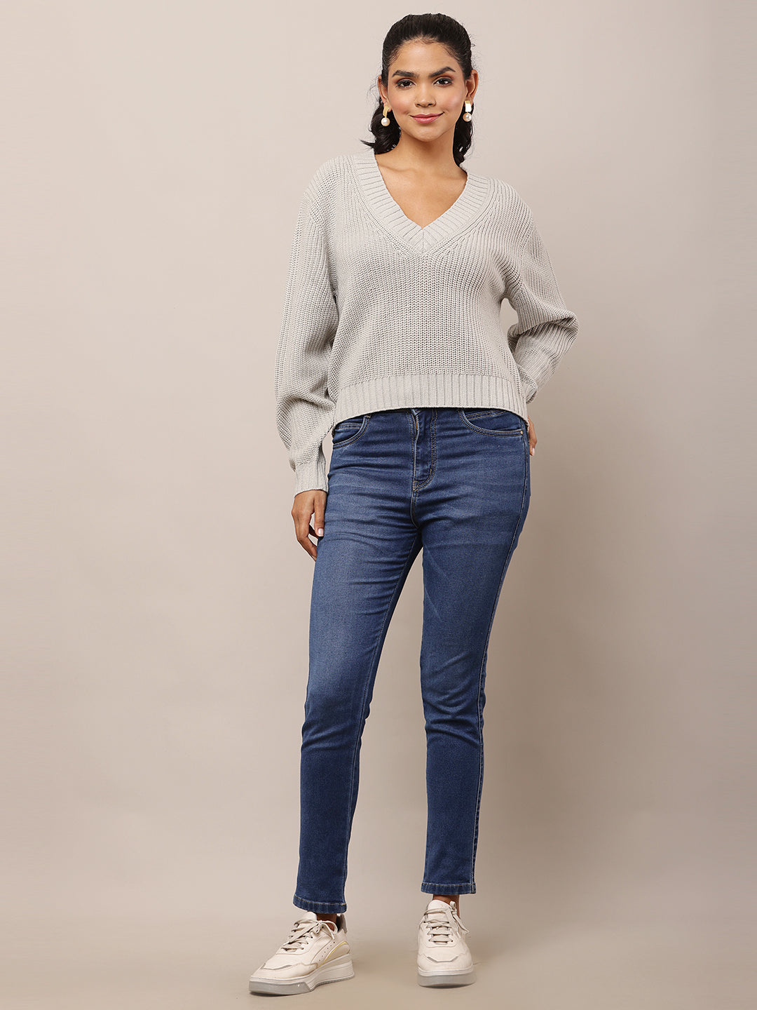 Acrylic Full Sleeve with V-Neck Knitted Grey Sweater