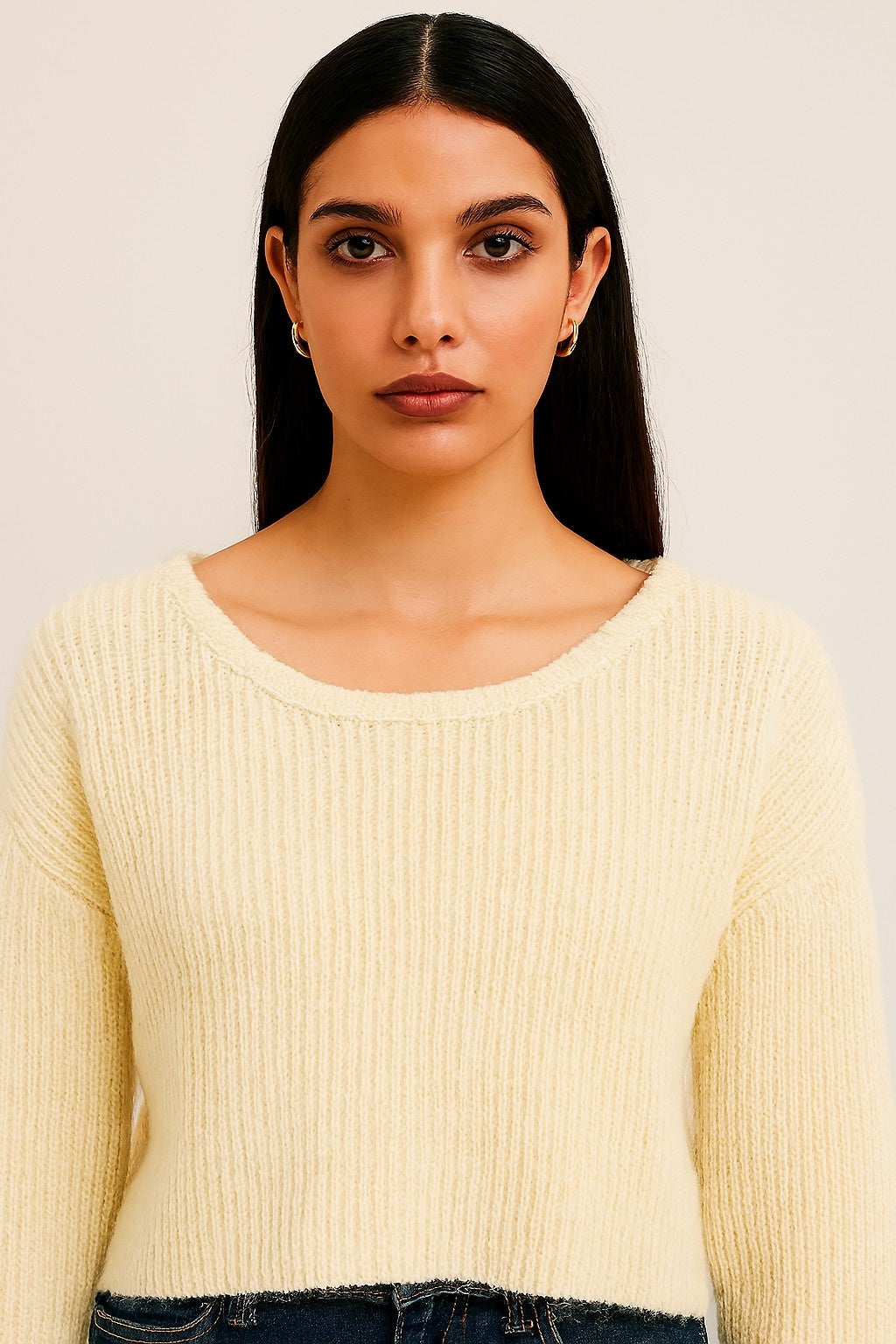 Full Sleeve Cream Knitted Acrylic Sweater