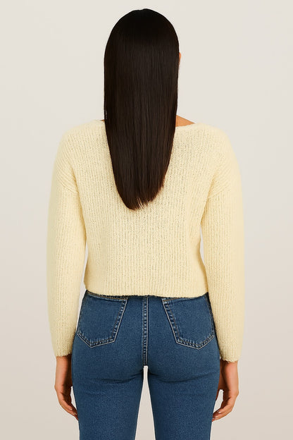 Full Sleeve Cream Knitted Acrylic Sweater