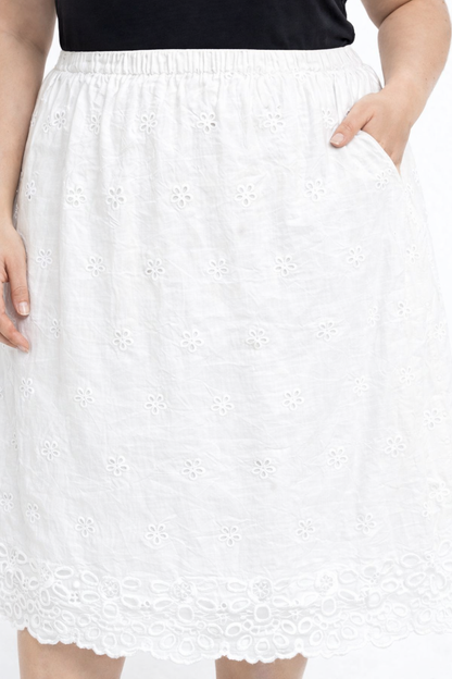Plus Size White Cotton A-Line Midi Skirt with Pockets