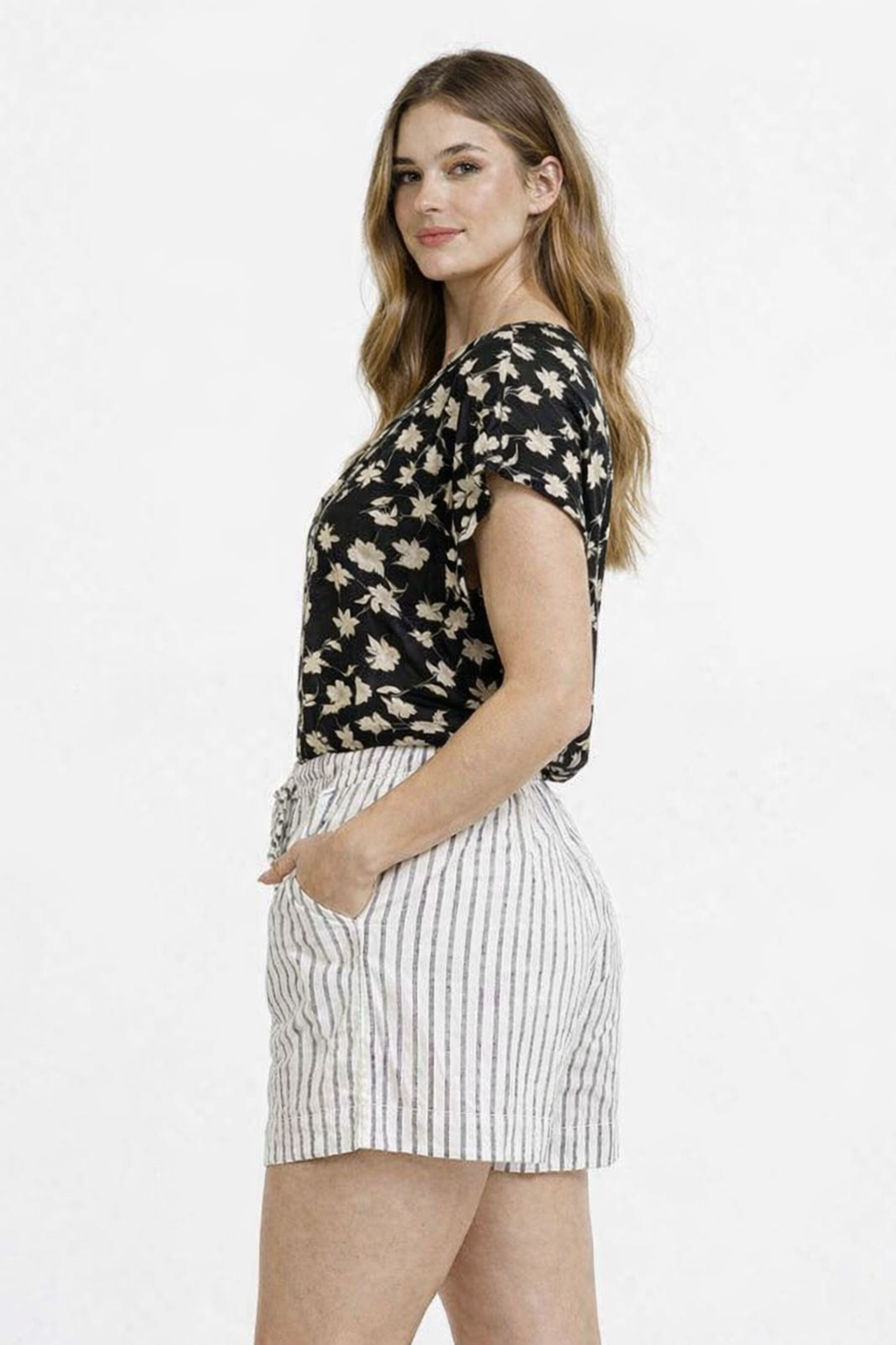 Cream Striped Cotton Linen Blend Casual Shorts with 2 Side Pockets